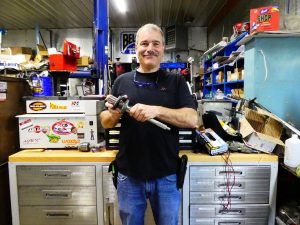 JOE WITH LOWER UNIT PARTS GEAR